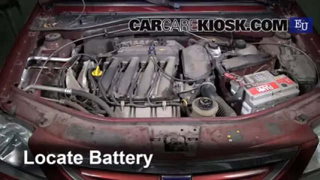 2006 Dacia Logan Prestige 1.6L 4 Cyl. Batterie Changement